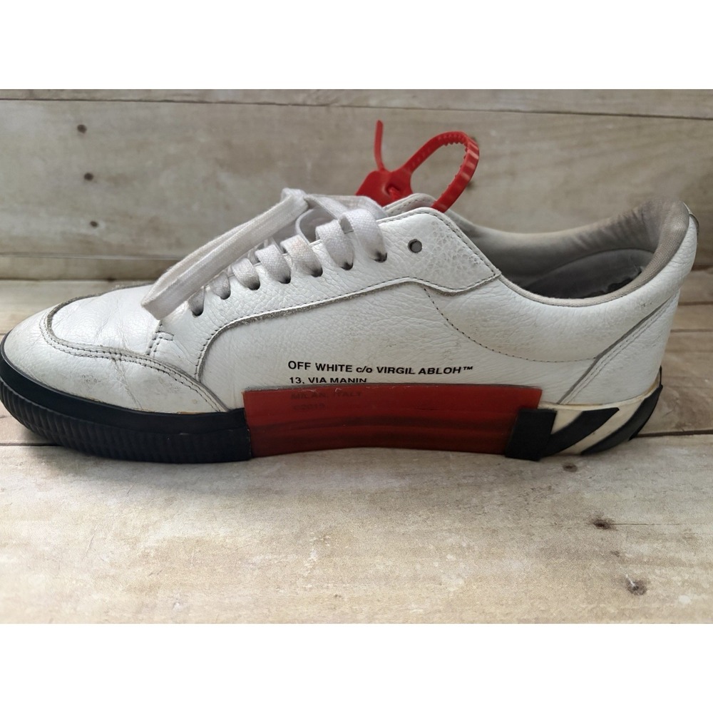 Authentic Off-White Vulcanized Low-Top Sneakers Size 44, With Box - Picture 4 of 12